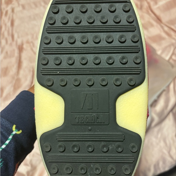 New MOONBOOTS. Still have tags. great for ski trips and colder states. - Picture 4 of 8